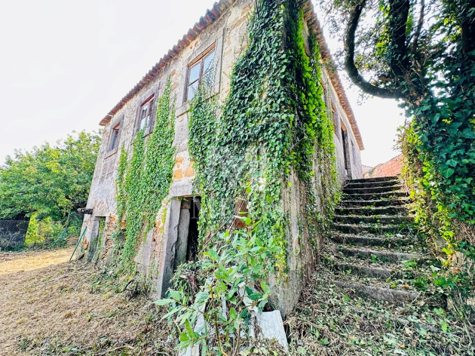 Moradia T3 para Venda em Santa Marta de Portuzelo Foto 2