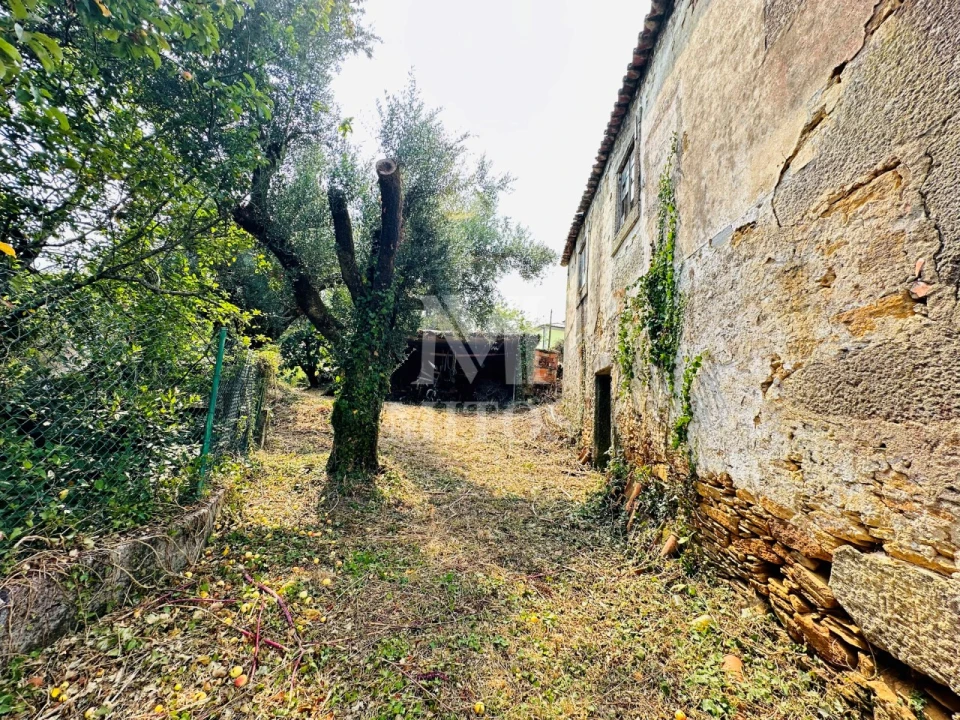 Moradia T3 para Venda em Santa Marta de Portuzelo Foto 5