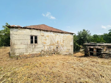 Moradia T3 para Venda em Santa Marta de Portuzelo