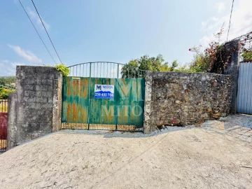 Moradia T3 para Venda em Santa Marta de Portuzelo