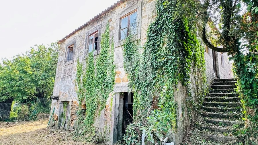 Moradia T3 para Venda em Santa Marta de Portuzelo