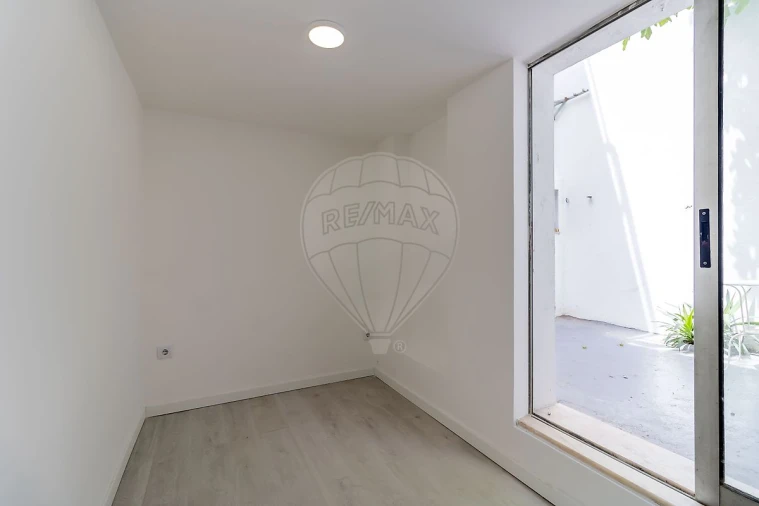 Apartamento T1 para Venda em Estrela Foto 17