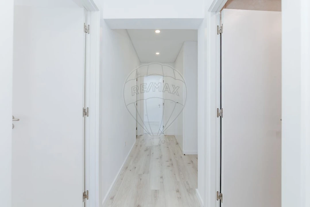 Apartamento T3 para Arrendamento em Olivais Foto 22