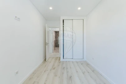 Apartamento T3 para Arrendamento em Olivais
