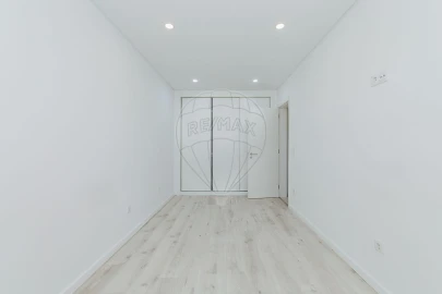 Apartamento T3 para Arrendamento em Olivais