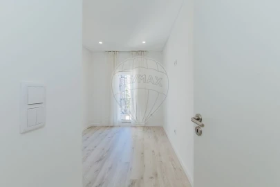 Apartamento T3 para Arrendamento em Olivais