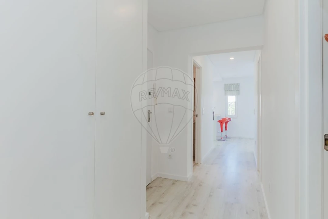 Apartamento T3 para Arrendamento em Olivais Foto 12