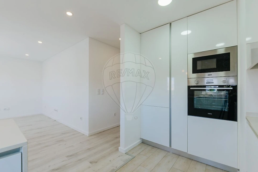 Apartamento T3 para Arrendamento em Olivais Foto 29