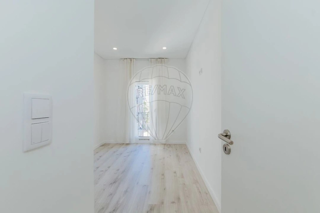 Apartamento T3 para Arrendamento em Olivais Foto 15