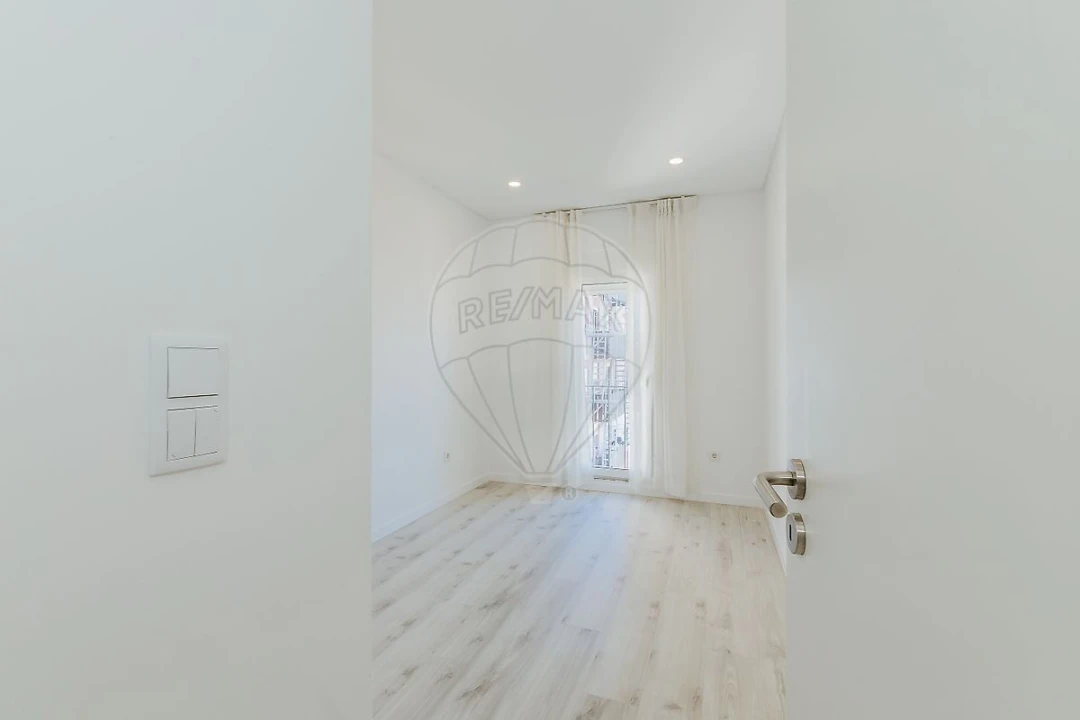 Apartamento T3 para Arrendamento em Olivais Foto 14