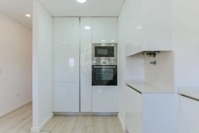 Apartamento T3 para Arrendamento em Olivais Foto 28