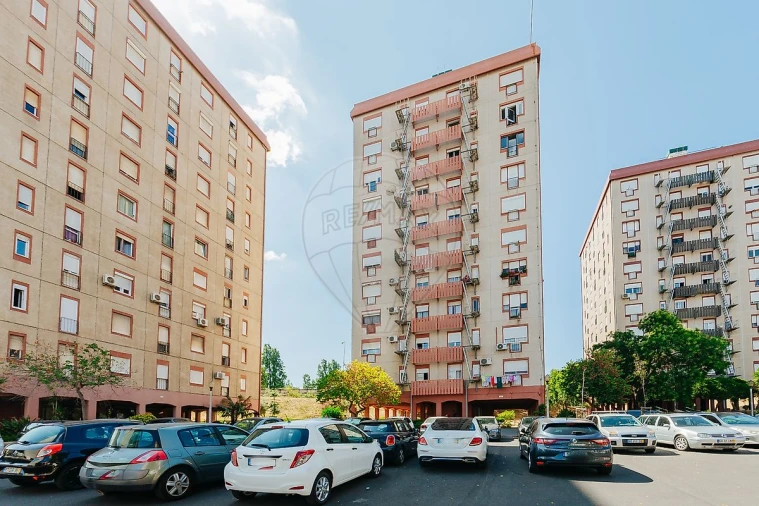 Apartamento T3 para Arrendamento em Olivais Foto 41