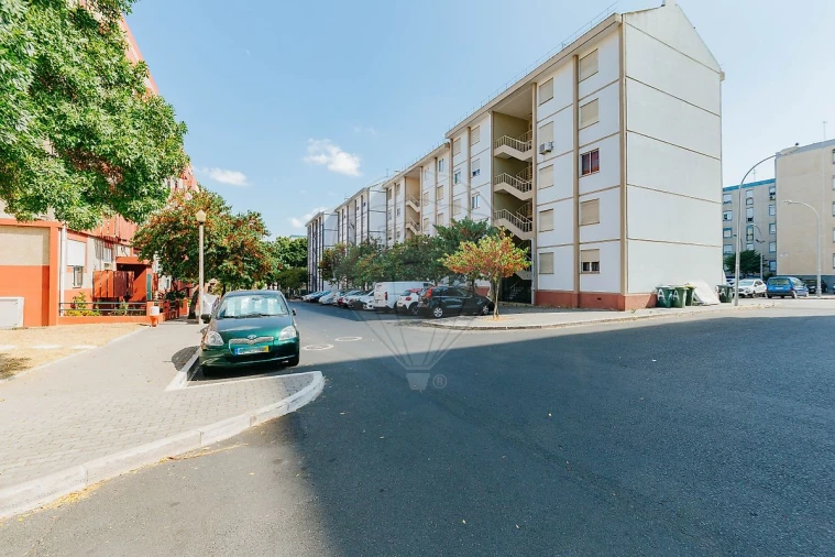 Apartamento T3 para Arrendamento em Olivais Foto 39