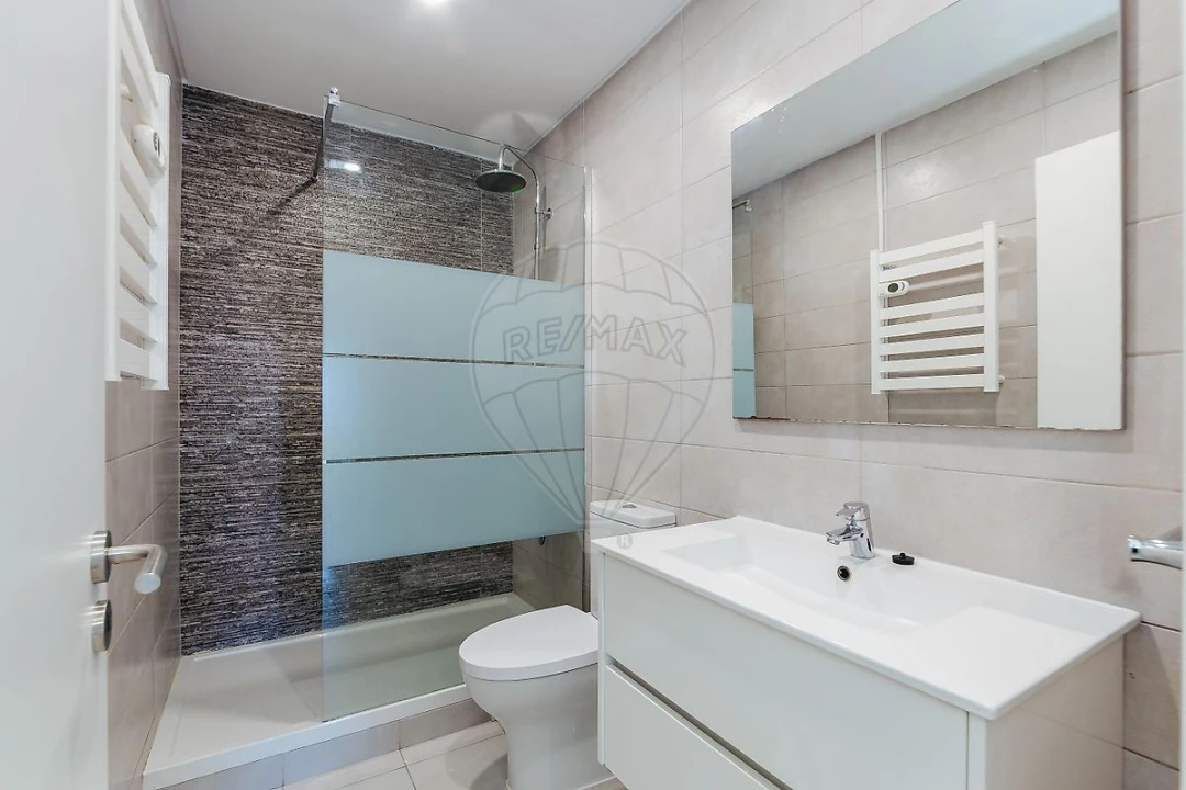 Apartamento T3 para Arrendamento em Olivais Foto 4