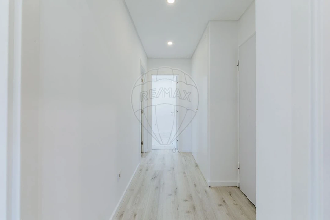 Apartamento T3 para Arrendamento em Olivais Foto 21