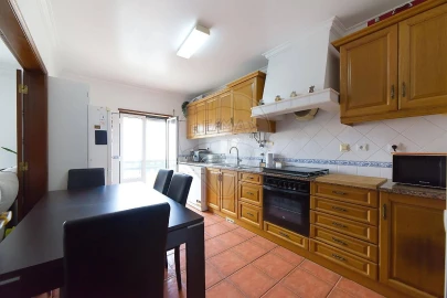 Apartamento T3 para Venda em Almeirim