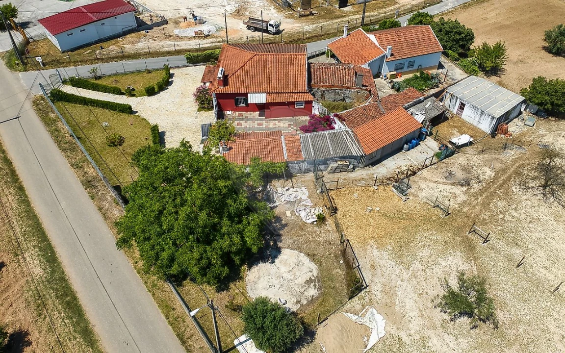 Moradia T3 para Venda em Casével e Vaqueiros Foto 11