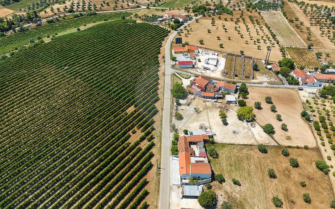 Moradia T3 para Venda em Casével e Vaqueiros Foto 4