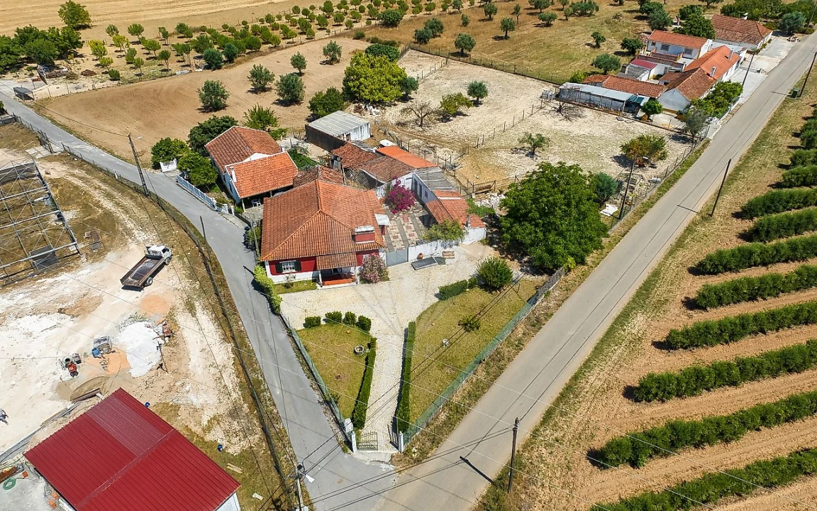 Moradia T3 para Venda em Casével e Vaqueiros Foto 10