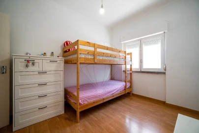 Apartamento T3 para Venda em Castanheira do Ribatejo e Cachoeiras