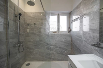 Apartamento T3 para Venda em Castanheira do Ribatejo e Cachoeiras