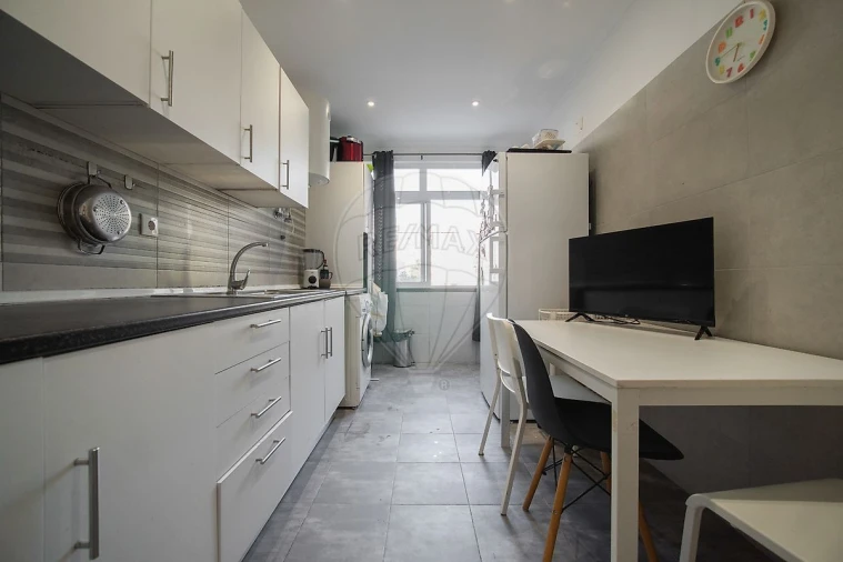Apartamento T3 para Venda em Castanheira do Ribatejo e Cachoeiras Foto 9
