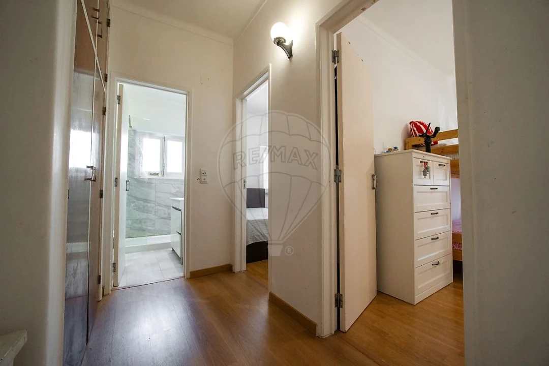 Apartamento T3 para Venda em Castanheira do Ribatejo e Cachoeiras Foto 11