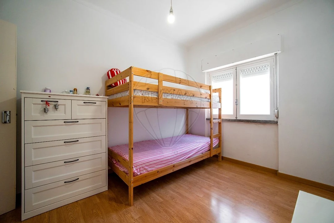 Apartamento T3 para Venda em Castanheira do Ribatejo e Cachoeiras Foto 12