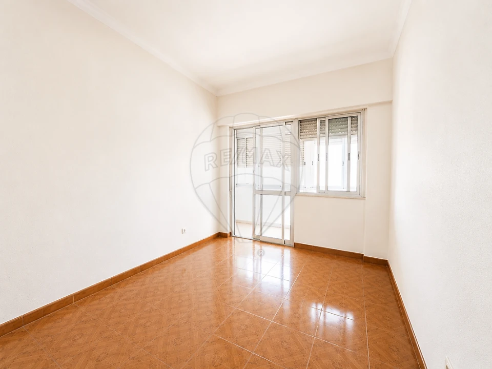 Apartamento T2 para Venda em Alto do Seixalinho, Santo André e Verderena Foto 8