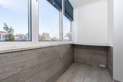Apartamento T2 para Venda em Agualva e Mira-Sintra