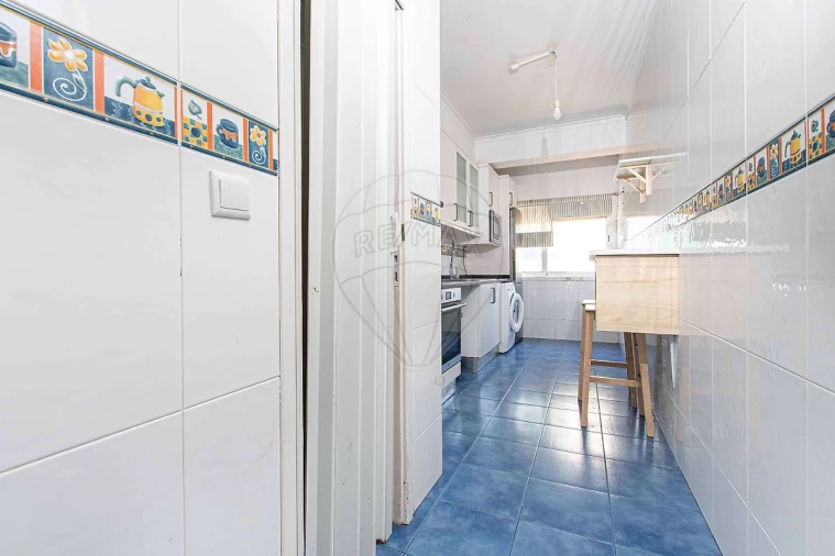 Apartamento T2 para Venda em Agualva e Mira-Sintra Foto 14