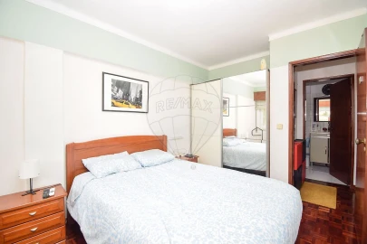 Apartamento T2 para Venda em Cacém e São Marcos