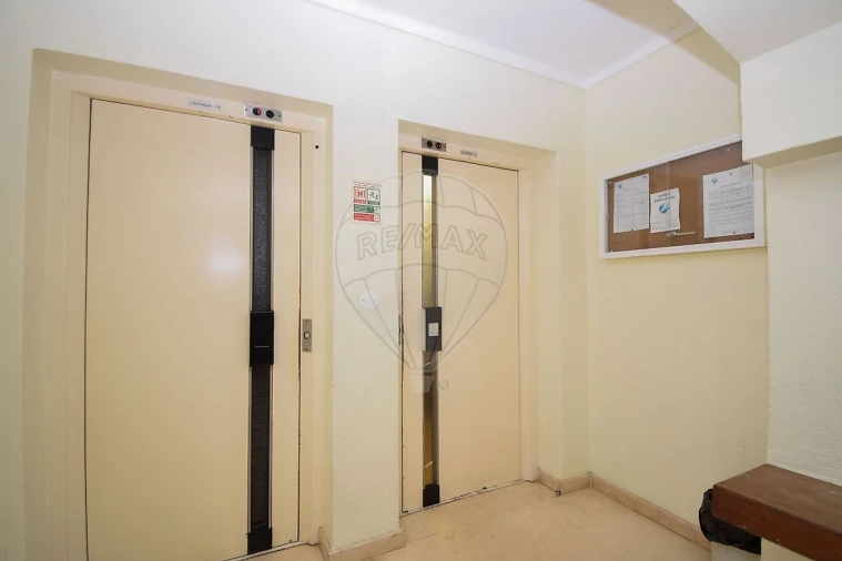 Apartamento T2 para Venda em Cacém e São Marcos Foto 19
