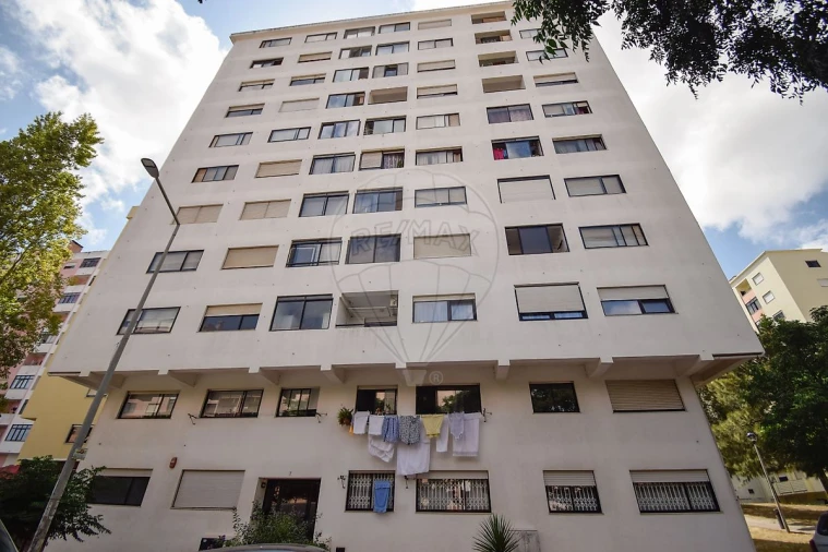 Apartamento T2 para Venda em Cacém e São Marcos Foto 21