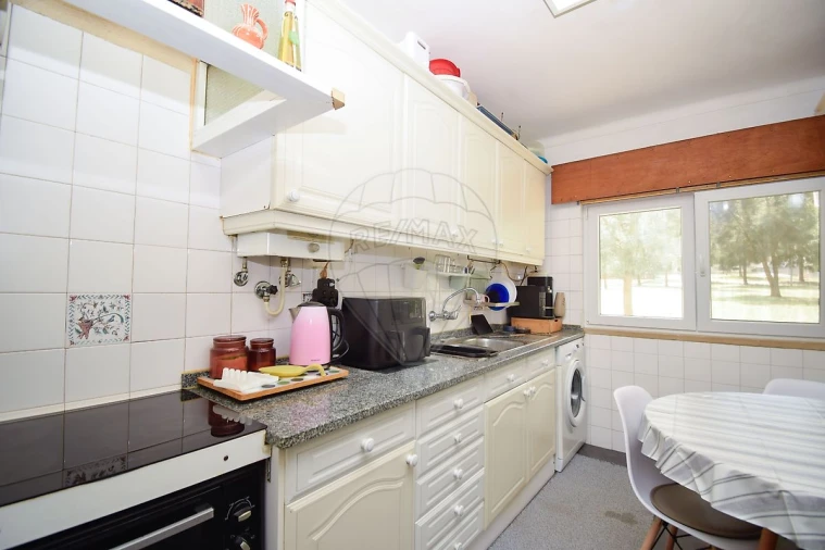 Apartamento T2 para Venda em Cacém e São Marcos Foto 13