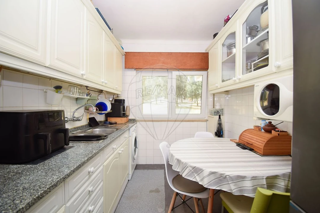 Apartamento T2 para Venda em Cacém e São Marcos Foto 14