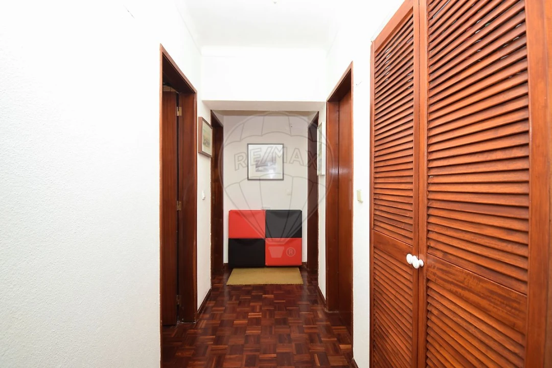 Apartamento T2 para Venda em Cacém e São Marcos Foto 6
