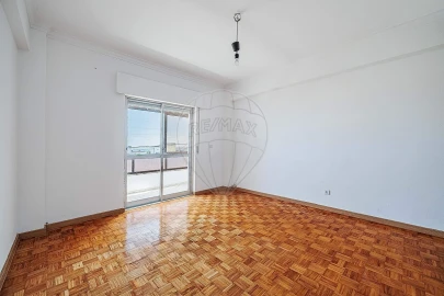 Apartamento T2 para Venda em Alverca do Ribatejo e Sobralinho