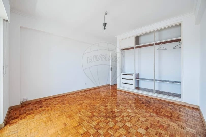 Apartamento T2 para Venda em Alverca do Ribatejo e Sobralinho
