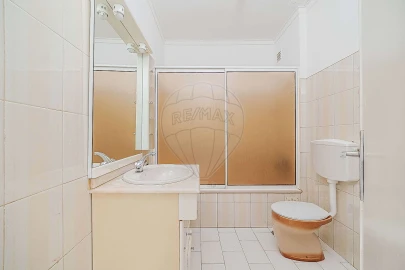 Apartamento T2 para Venda em Alverca do Ribatejo e Sobralinho