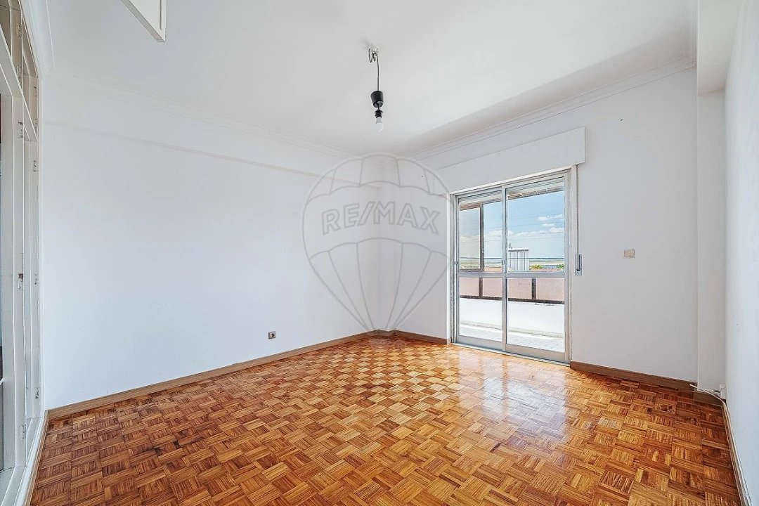 Apartamento T2 para Venda em Alverca do Ribatejo e Sobralinho Foto 19