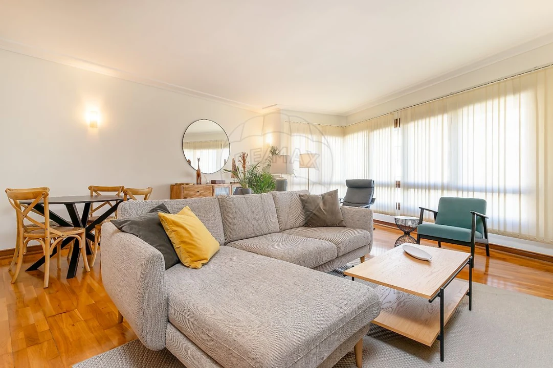 Apartamento T3 para Arrendamento em Sacavém e Prior Velho Foto 18