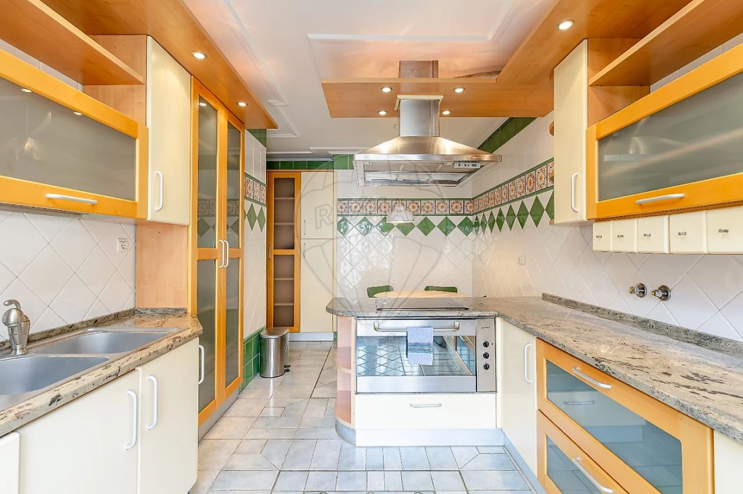 Apartamento T3 para Arrendamento em Sacavém e Prior Velho Foto 7