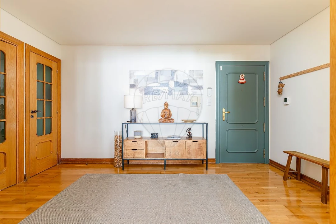 Apartamento T3 para Arrendamento em Sacavém e Prior Velho Foto 21