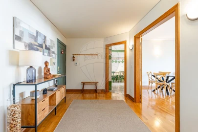 Apartamento T3 para Arrendamento em Sacavém e Prior Velho