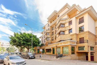Apartamento T3 para Arrendamento em Sacavém e Prior Velho