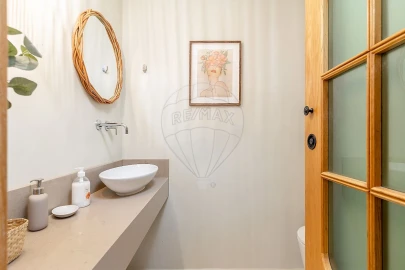 Apartamento T3 para Arrendamento em Sacavém e Prior Velho