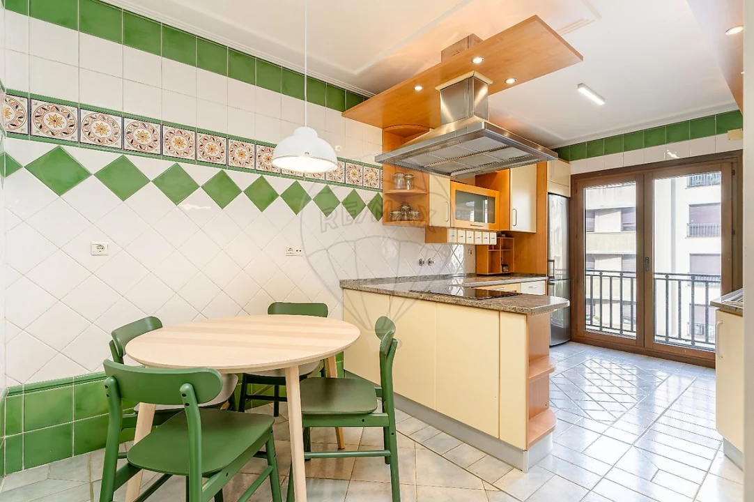 Apartamento T3 para Arrendamento em Sacavém e Prior Velho Foto 14