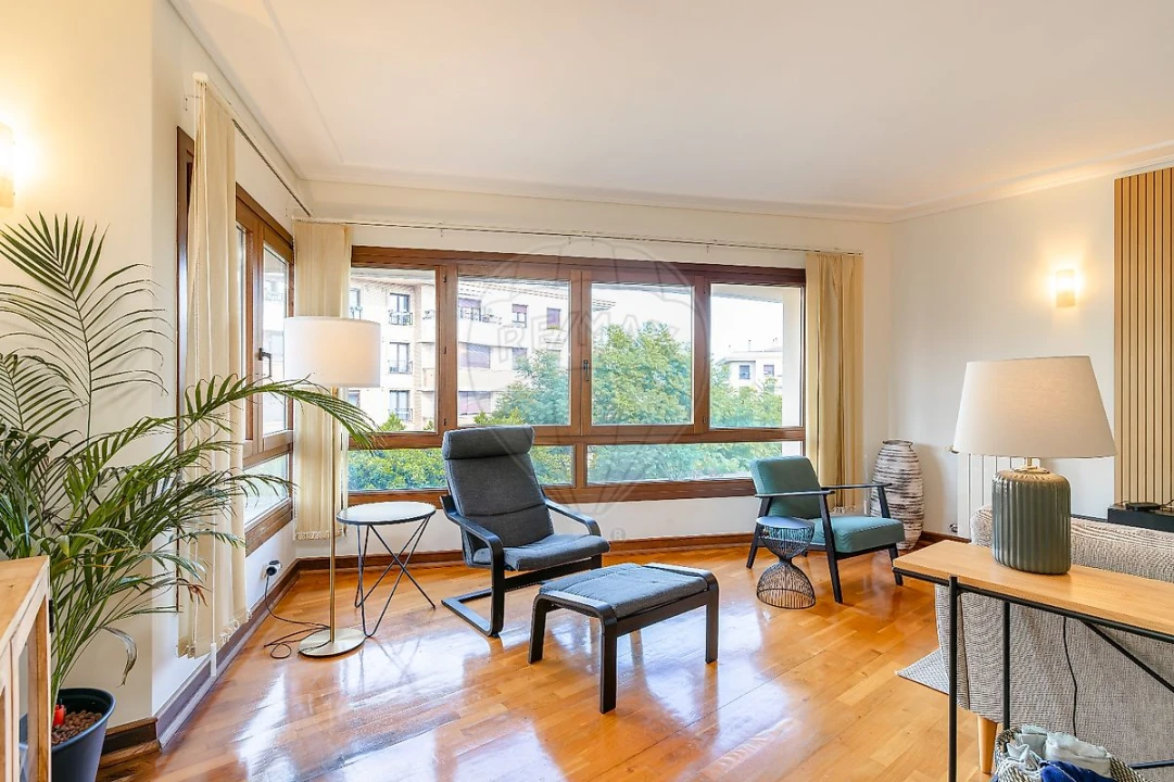 Apartamento T3 para Arrendamento em Sacavém e Prior Velho Foto 16