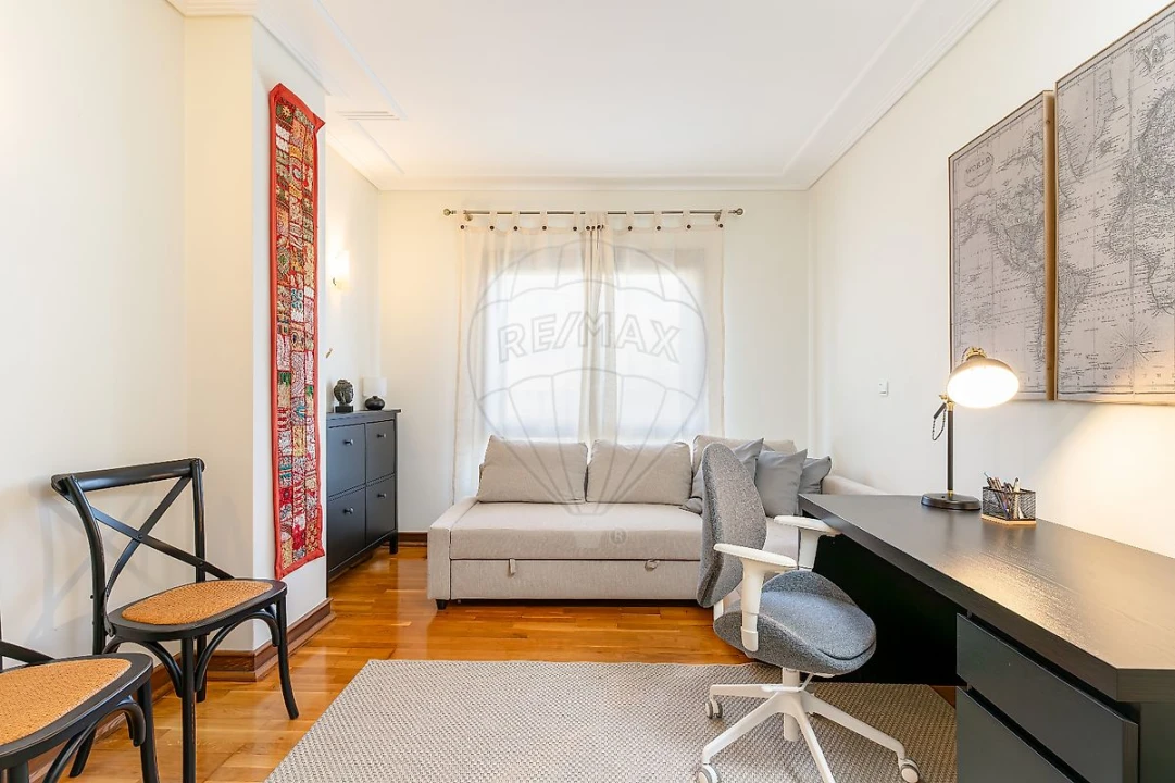 Apartamento T3 para Arrendamento em Sacavém e Prior Velho Foto 9